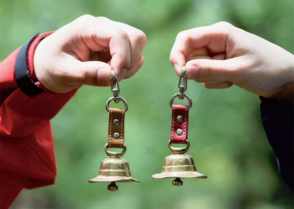 クマに出会わないための対処法　第1位　音を出して人間の存在を知らせる